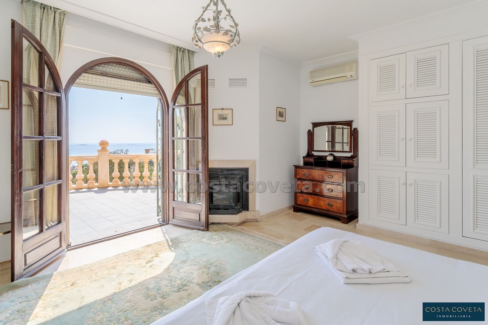 3 bedroom Villa for sale in Coveta Fuma with pool garage - € 1,195,000 (Ref: 9462613)