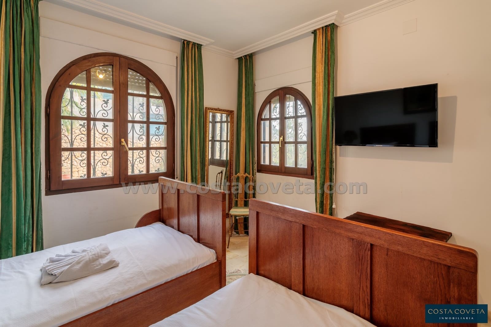 3 bedroom Villa for sale in Coveta Fuma with pool garage - € 1,195,000 (Ref: 9462613)