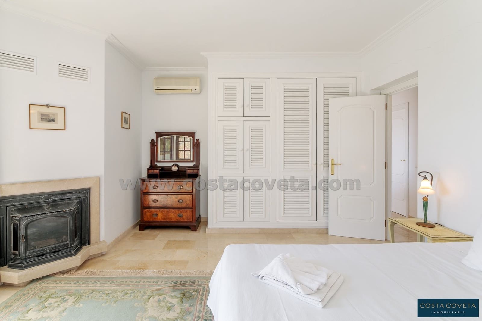 3 bedroom Villa for sale in Coveta Fuma with pool garage - € 1,195,000 (Ref: 9462613)