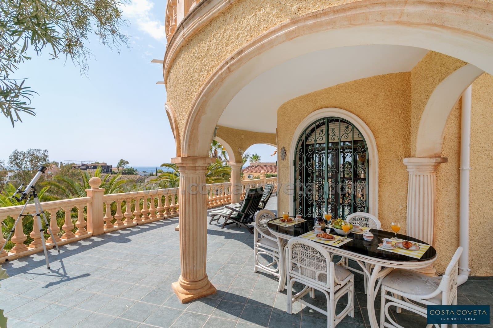 3 bedroom Villa for sale in Coveta Fuma with pool garage - € 1,195,000 (Ref: 9462613)