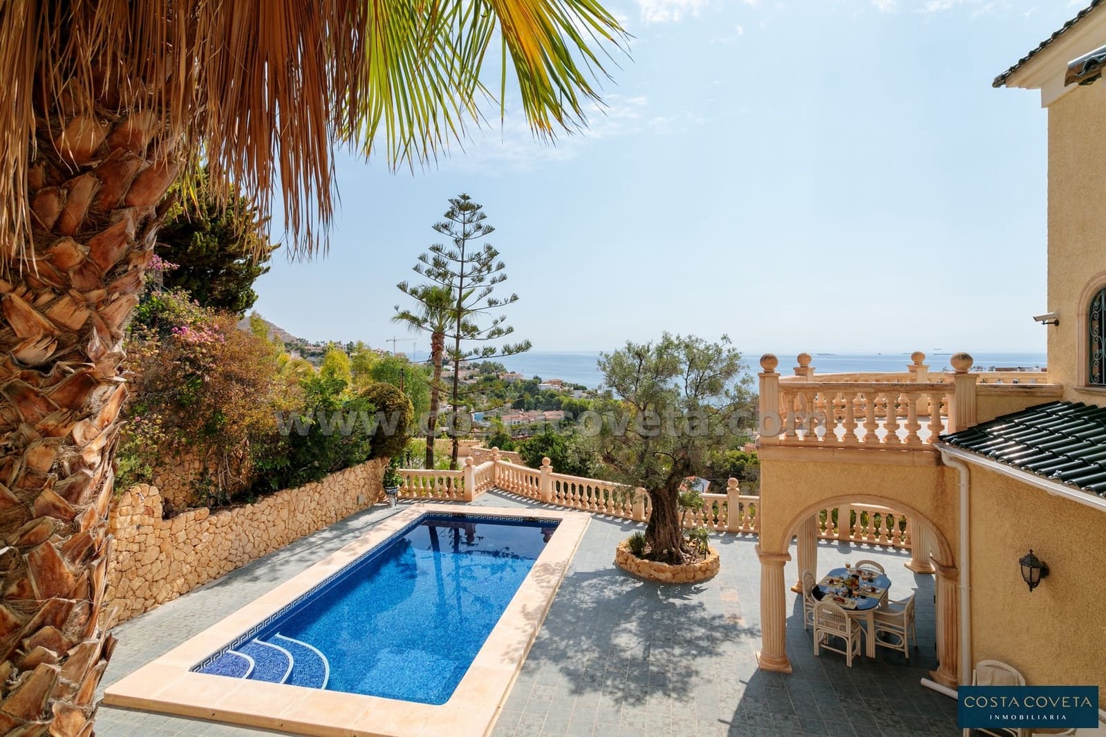 3 bedroom Villa for sale in Coveta Fuma with pool garage - € 1,195,000 (Ref: 9462613)