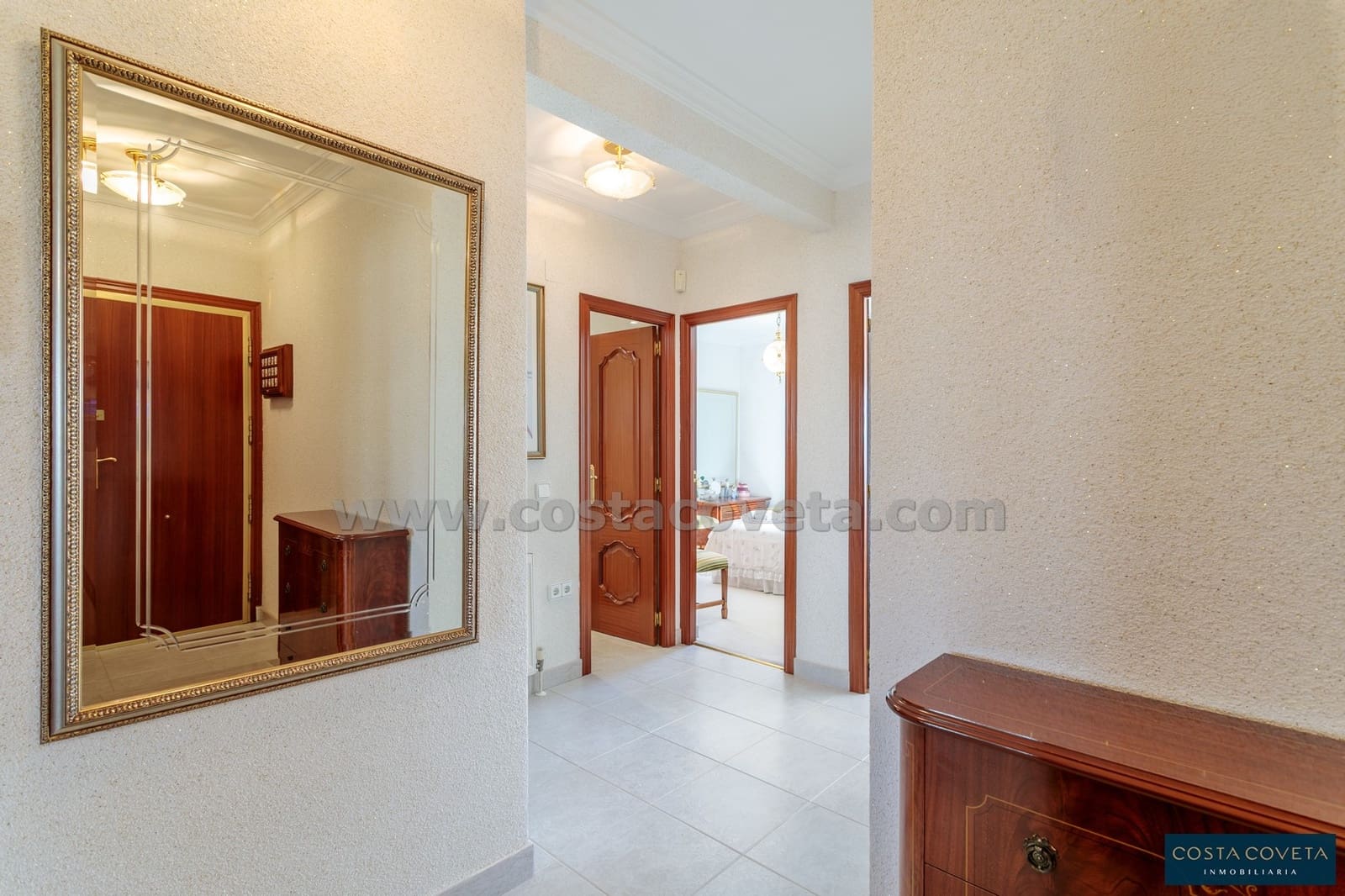 5 bedroom Villa for sale in Coveta Fuma with pool garage - € 1,600,000 (Ref: 9462615)