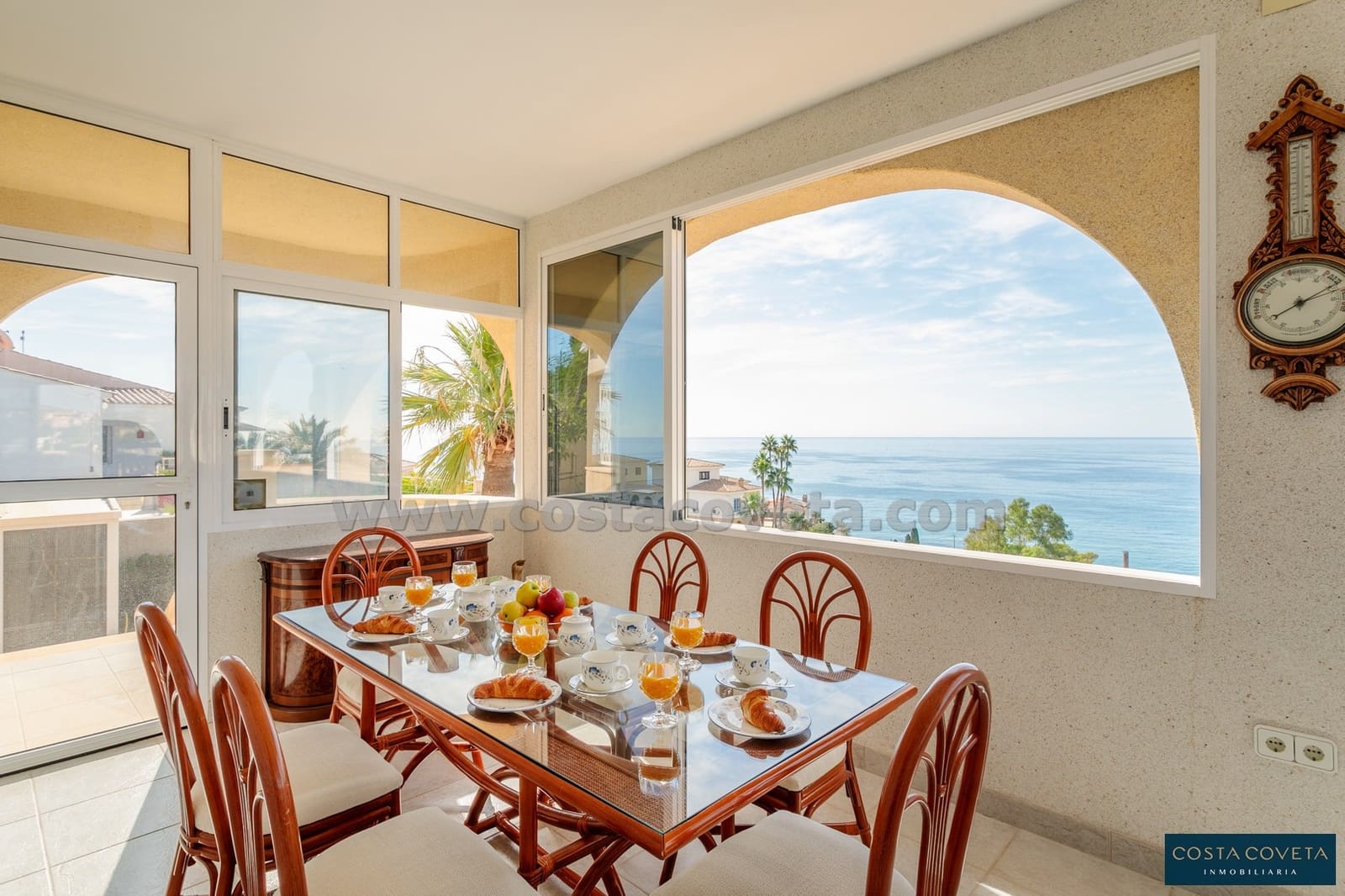 5 bedroom Villa for sale in Coveta Fuma with pool garage - € 1,600,000 (Ref: 9462615)