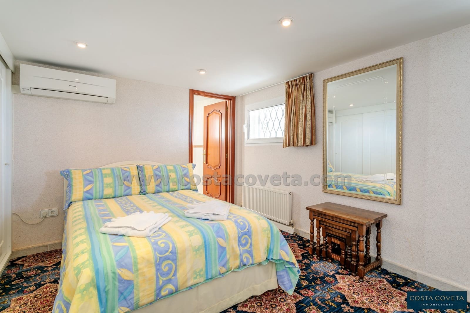 5 bedroom Villa for sale in Coveta Fuma with pool garage - € 1,600,000 (Ref: 9462615)