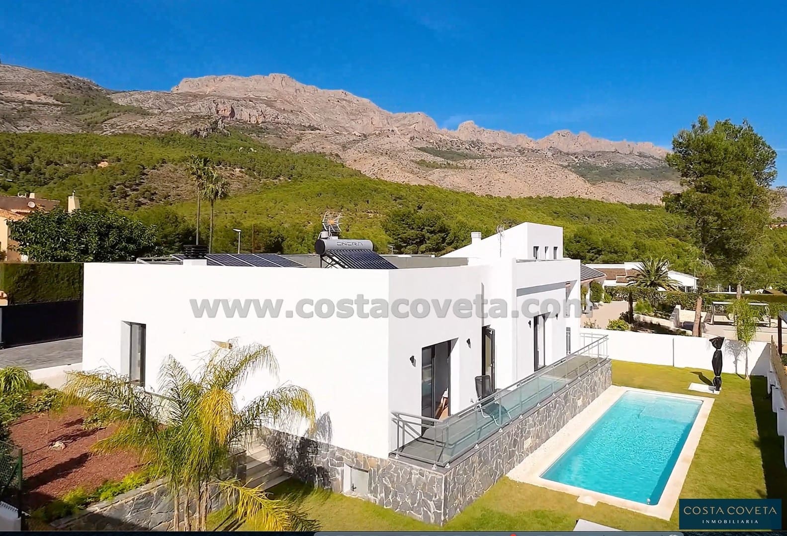 4 bedroom Villa for sale in Altea la Vella with pool garage - € 995,000 (Ref: 9462616)