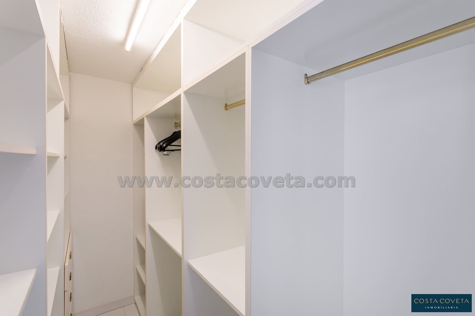 4 bedroom Villa for sale in Coveta Fuma with pool garage - € 675,000 (Ref: 9462619)