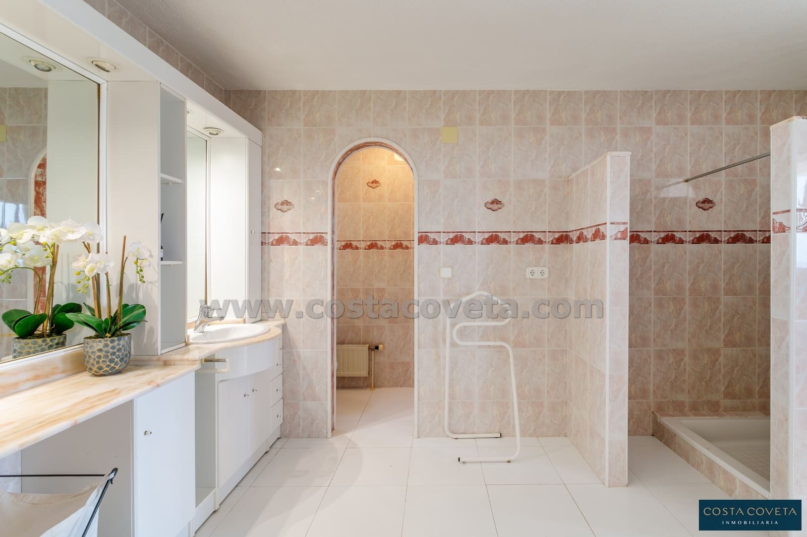 4 bedroom Villa for sale in Coveta Fuma with pool garage - € 675,000 (Ref: 9462619)