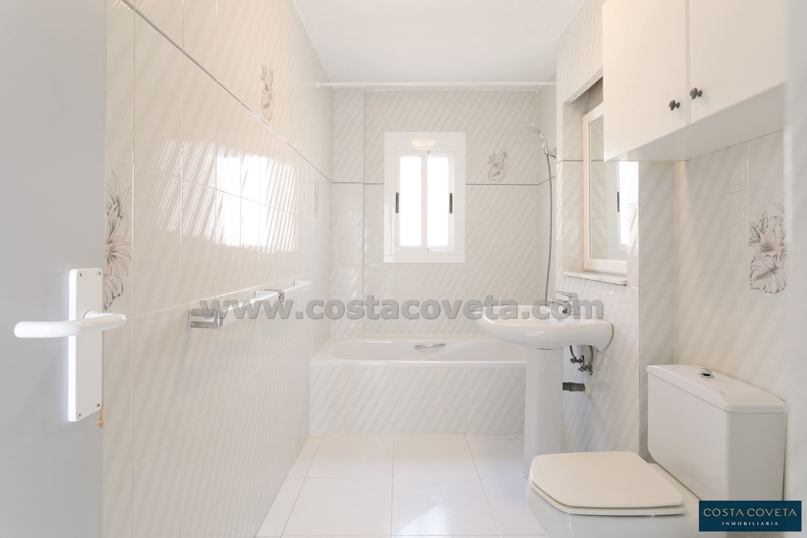 4 bedroom Villa for sale in Coveta Fuma with pool garage - € 675,000 (Ref: 9462619)