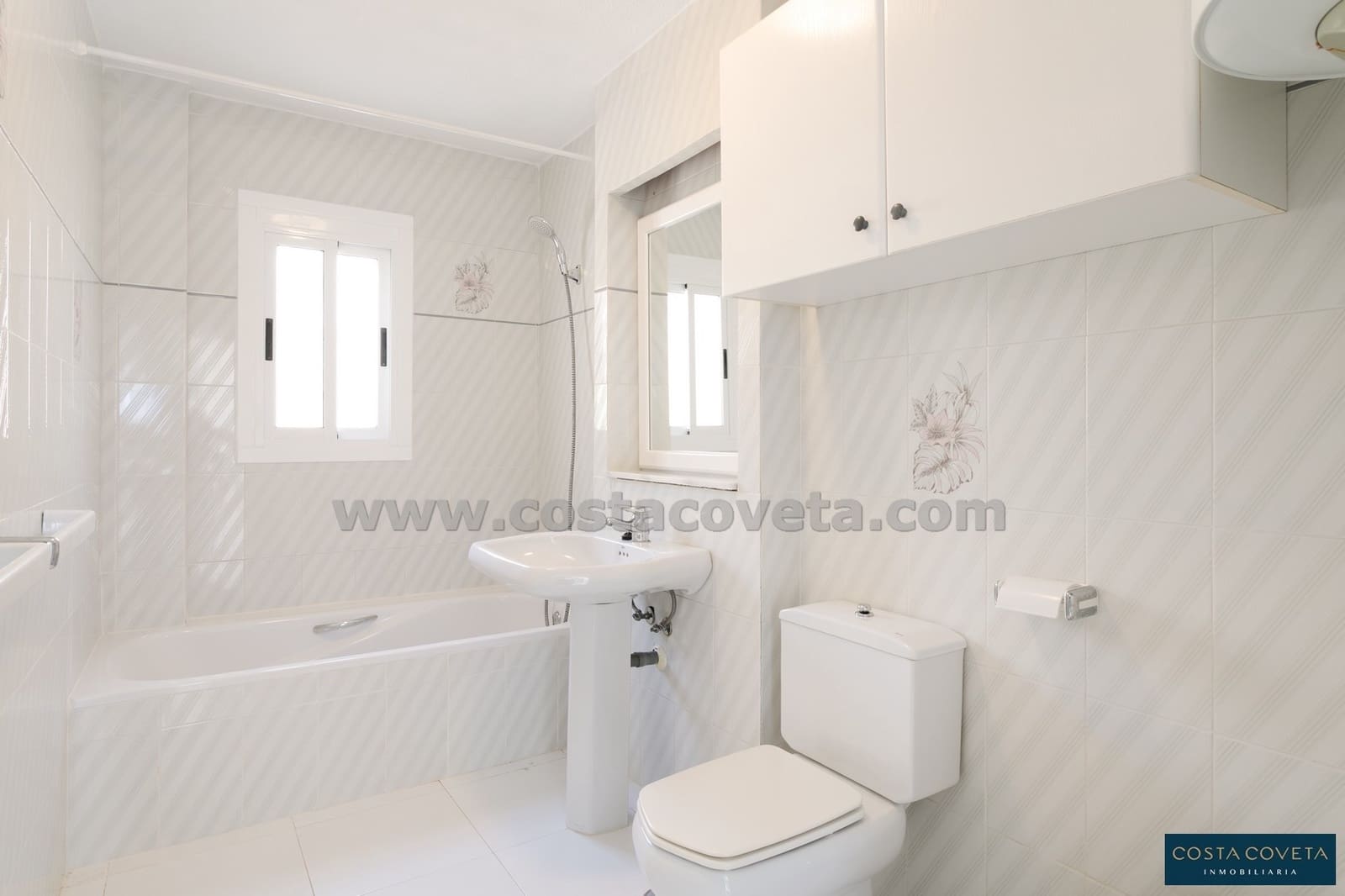 4 bedroom Villa for sale in Coveta Fuma with pool garage - € 675,000 (Ref: 9462619)