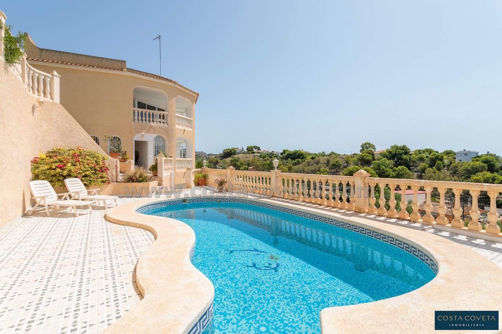 4 bedroom Villa for sale in Coveta Fuma with pool garage - € 675,000 (Ref: 9462619)