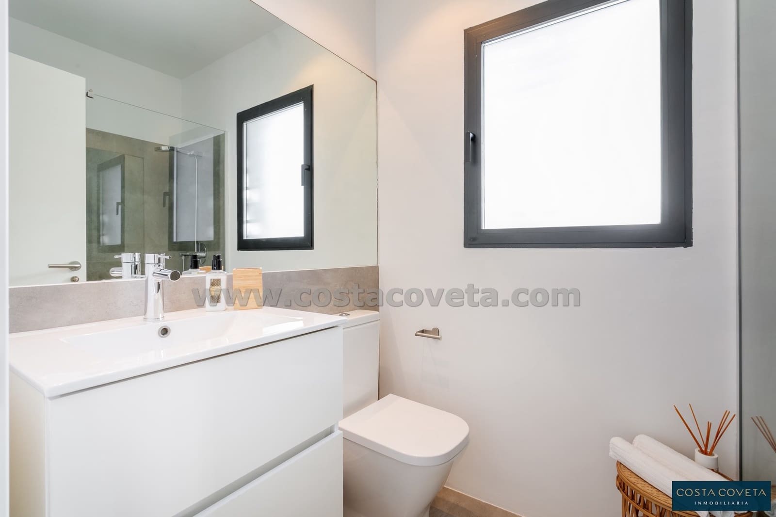 2 bedroom Villa for sale in Coveta Fuma with pool garage - € 599,000 (Ref: 9462620)