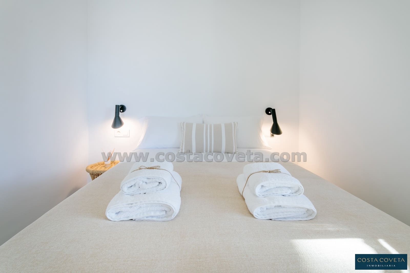 2 bedroom Villa for sale in Coveta Fuma with pool garage - € 599,000 (Ref: 9462620)