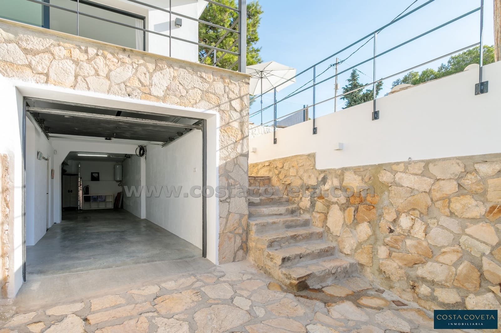 2 bedroom Villa for sale in Coveta Fuma with pool garage - € 599,000 (Ref: 9462620)