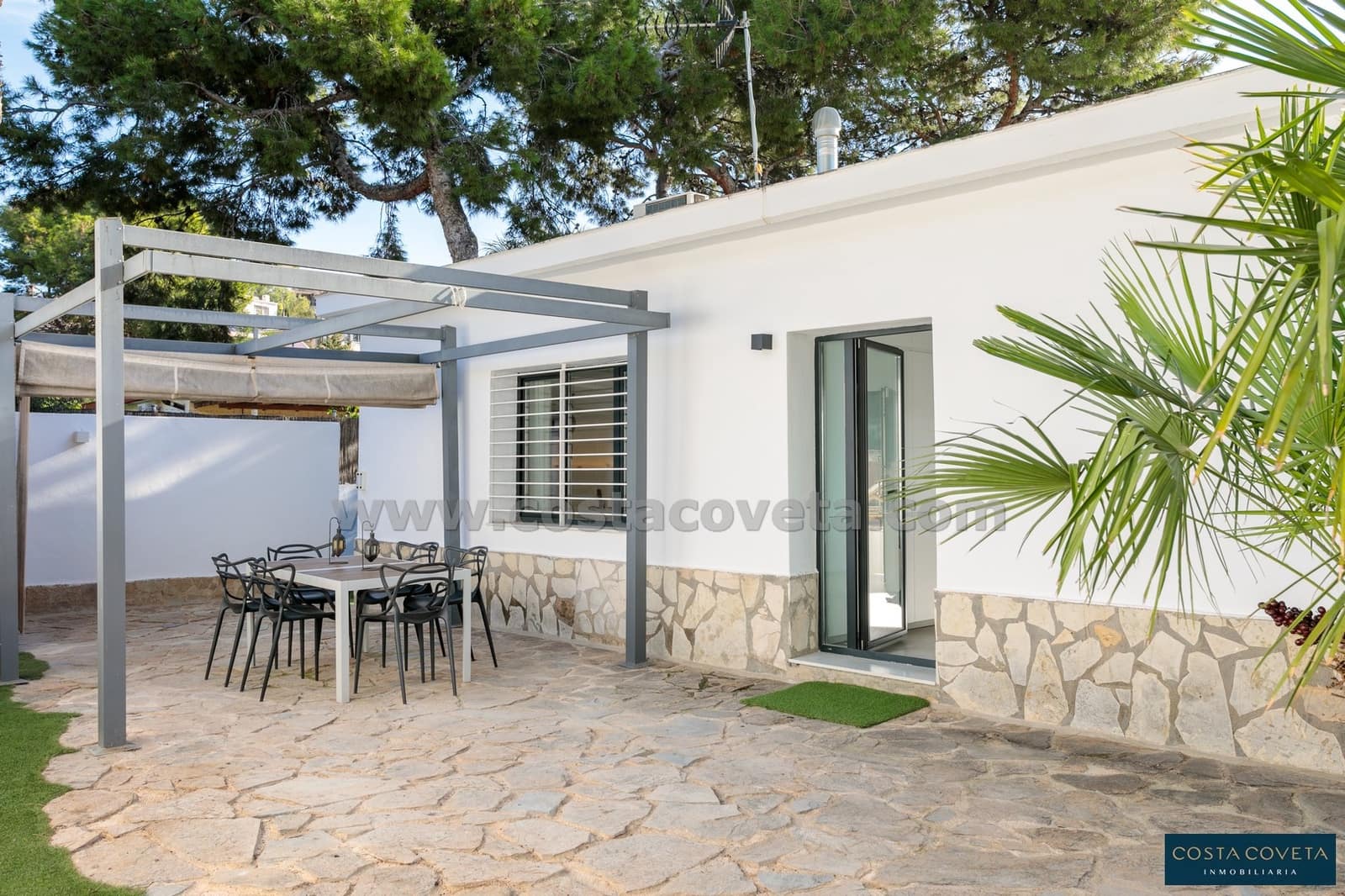 2 bedroom Villa for sale in Coveta Fuma with pool garage - € 599,000 (Ref: 9462620)