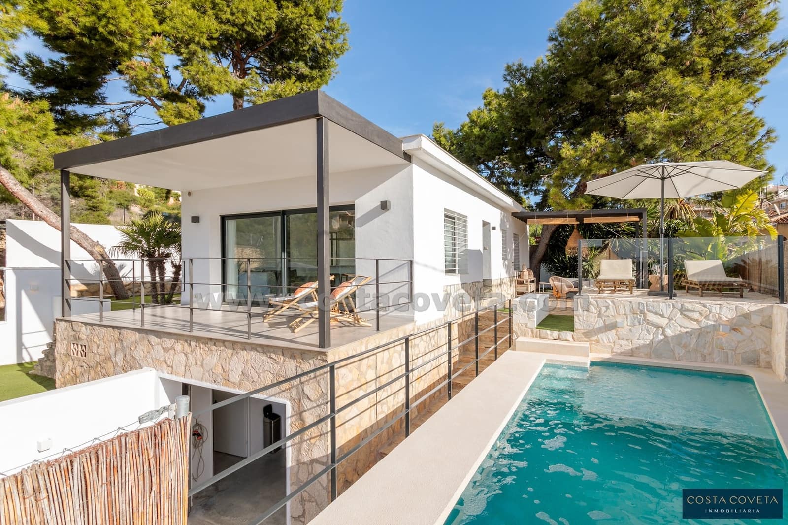 2 bedroom Villa for sale in Coveta Fuma with pool garage - € 599,000 (Ref: 9462620)