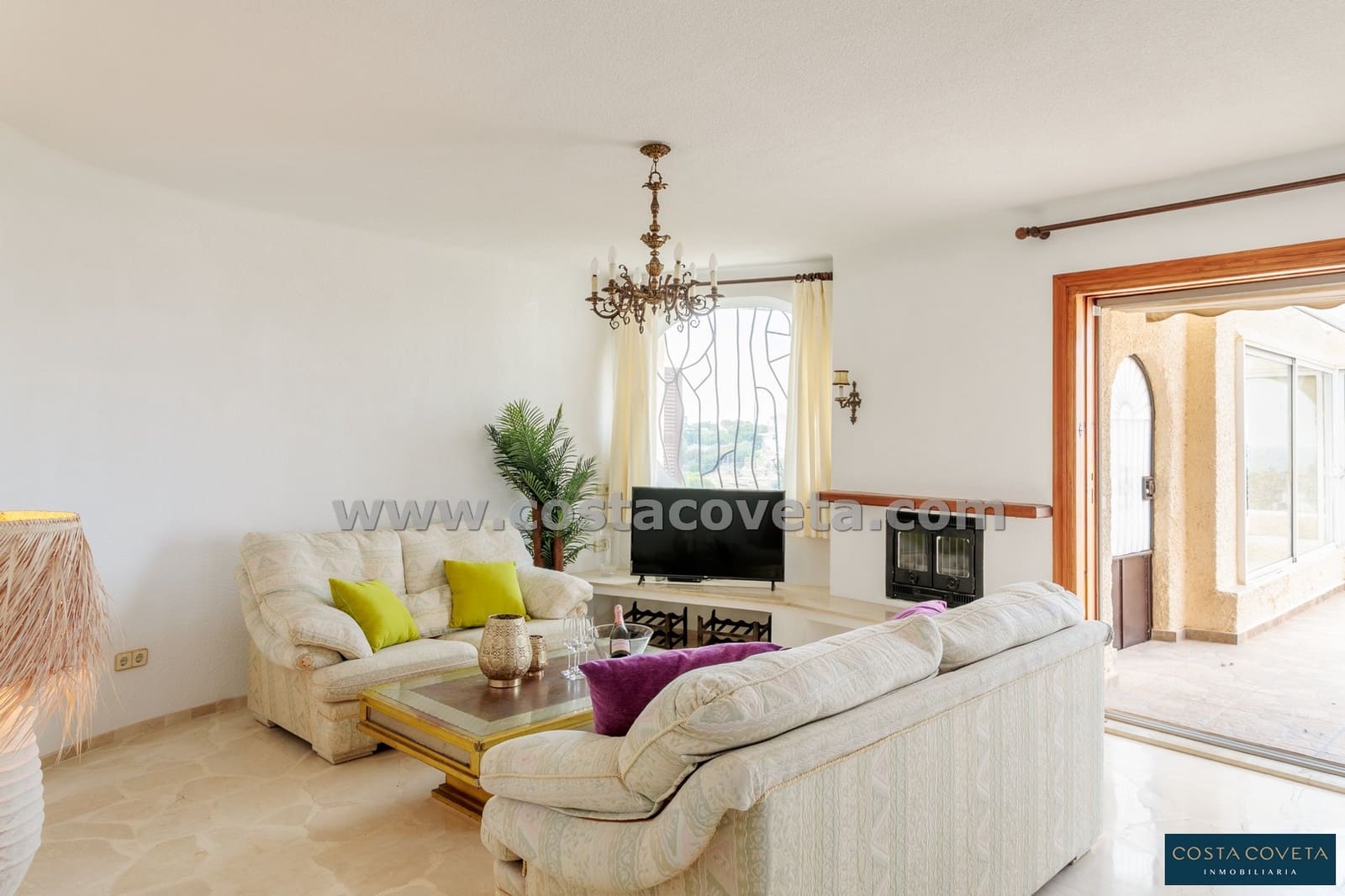 2 bedroom Villa for sale in Coveta Fuma with garage - € 475,000 (Ref: 9462621)