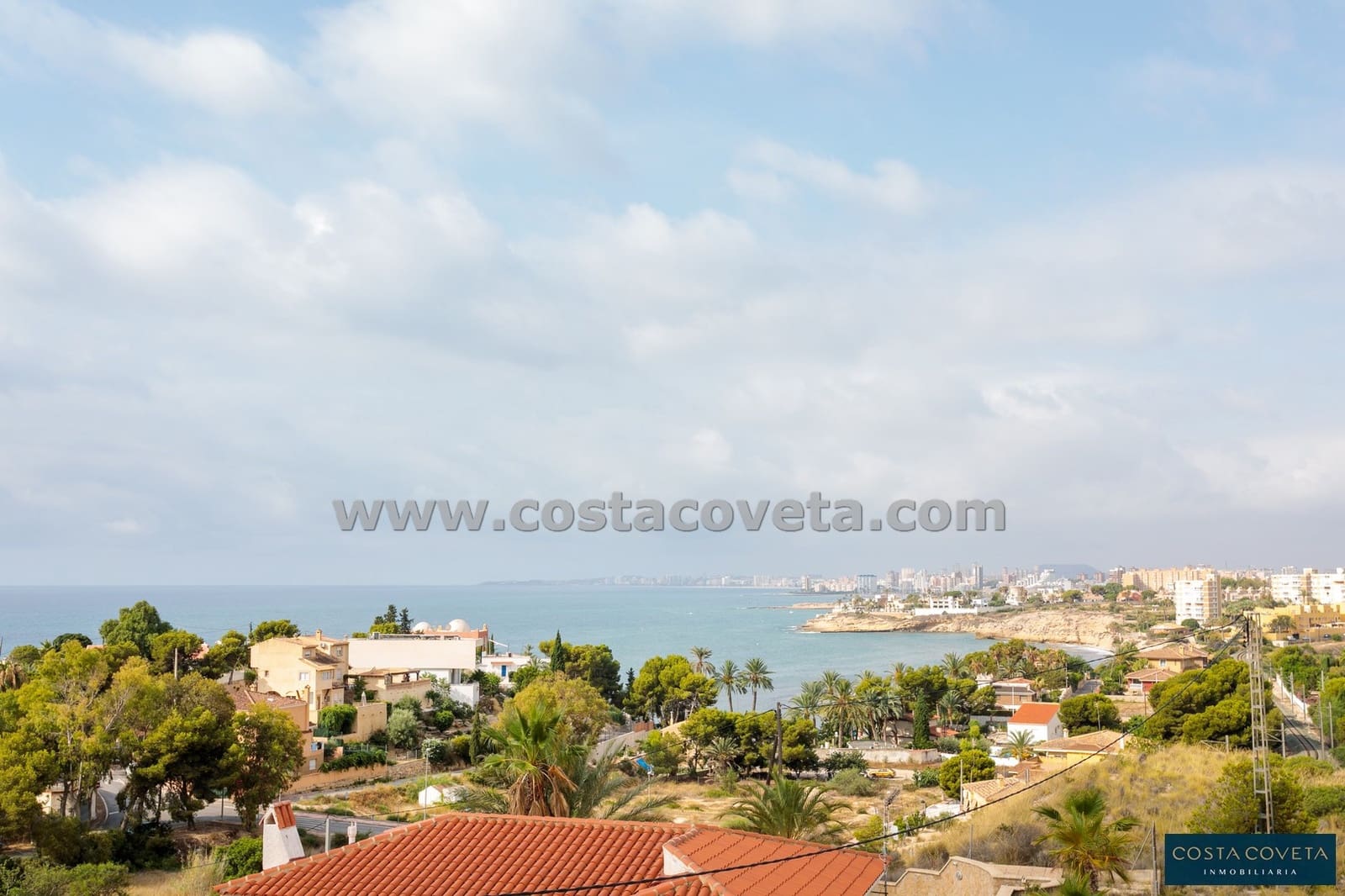 2 bedroom Villa for sale in Coveta Fuma with garage - € 475,000 (Ref: 9462621)