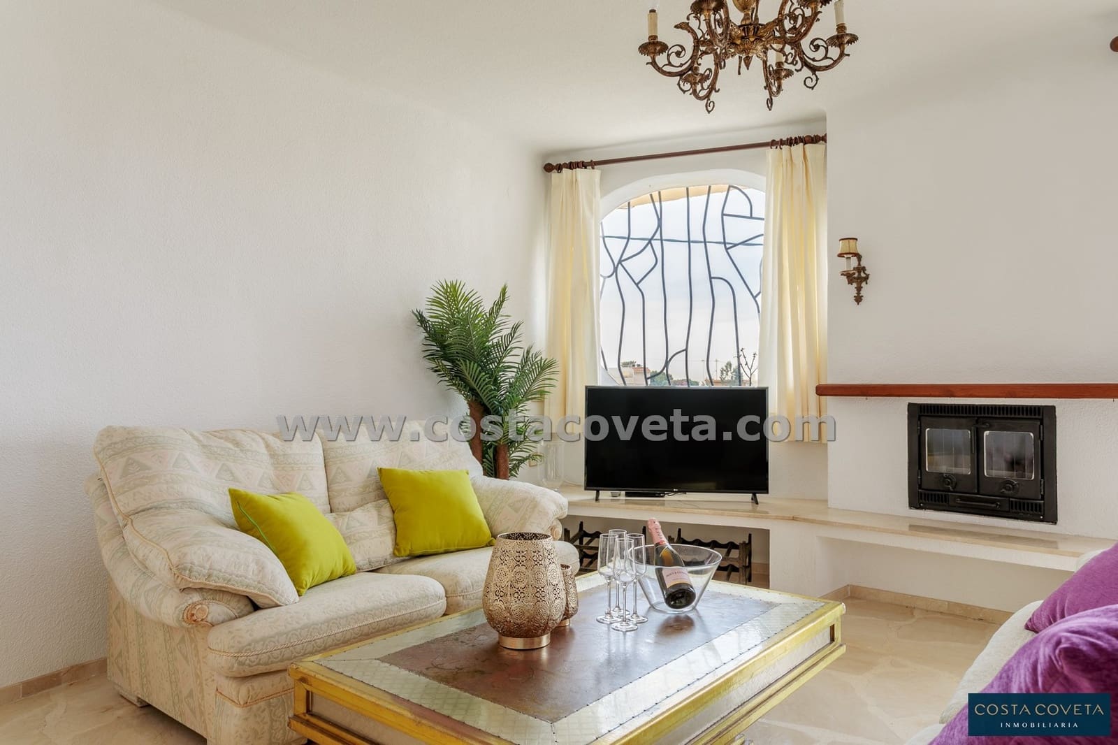 2 bedroom Villa for sale in Coveta Fuma with garage - € 475,000 (Ref: 9462621)