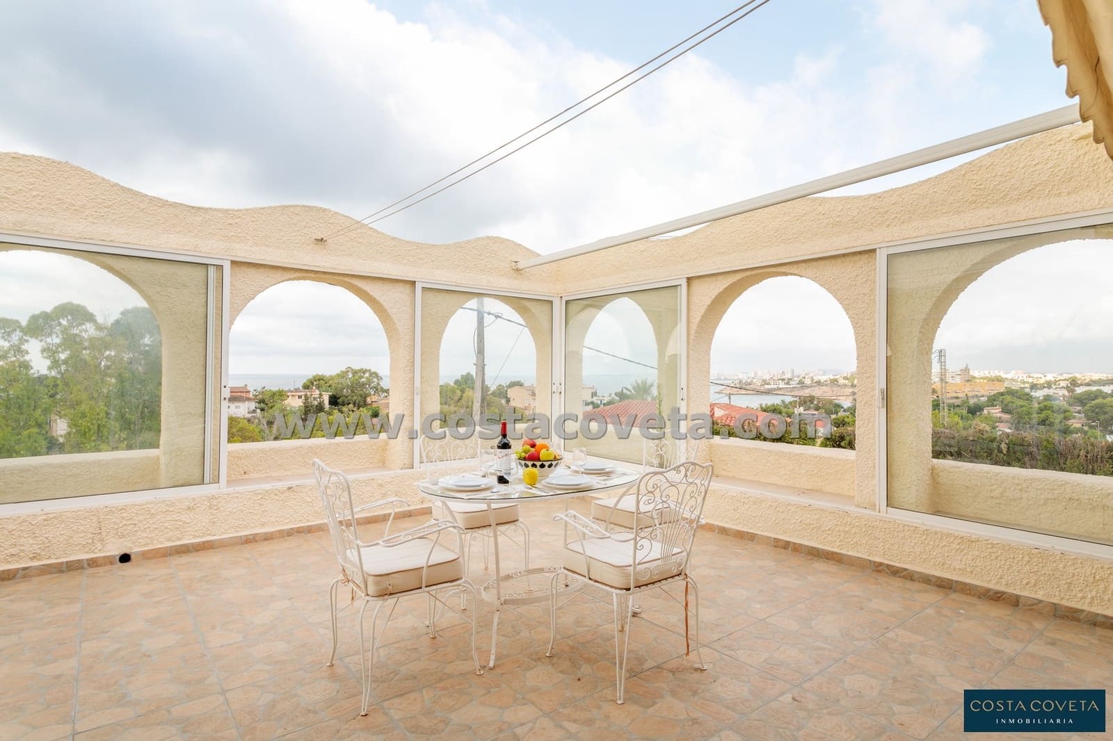 2 bedroom Villa for sale in Coveta Fuma with garage - € 475,000 (Ref: 9462621)