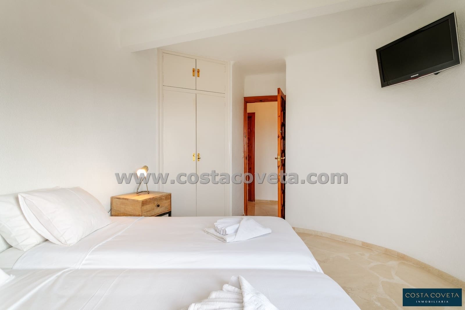 2 bedroom Villa for sale in Coveta Fuma with garage - € 475,000 (Ref: 9462621)