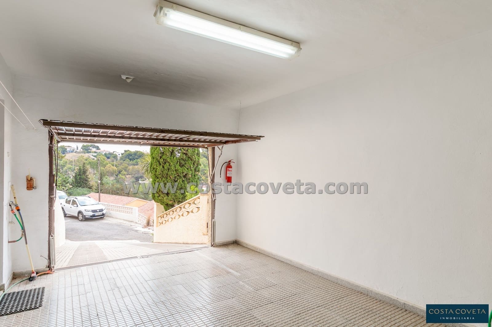 2 bedroom Villa for sale in Coveta Fuma with garage - € 475,000 (Ref: 9462621)