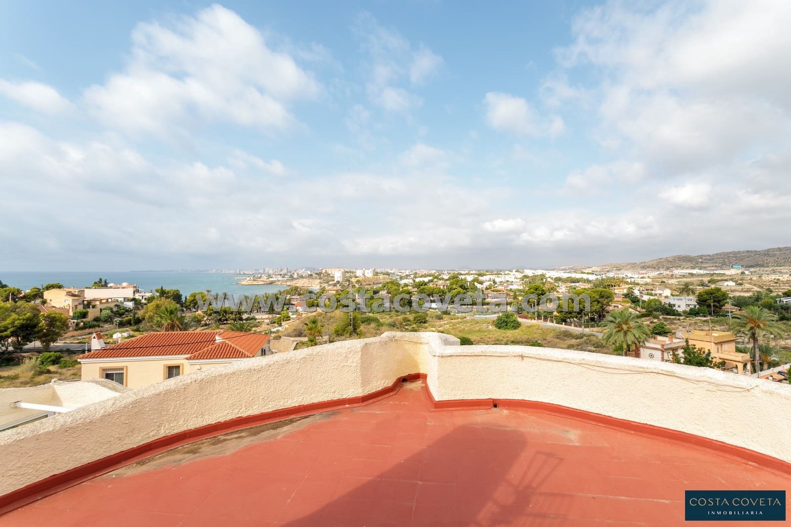 2 bedroom Villa for sale in Coveta Fuma with garage - € 475,000 (Ref: 9462621)