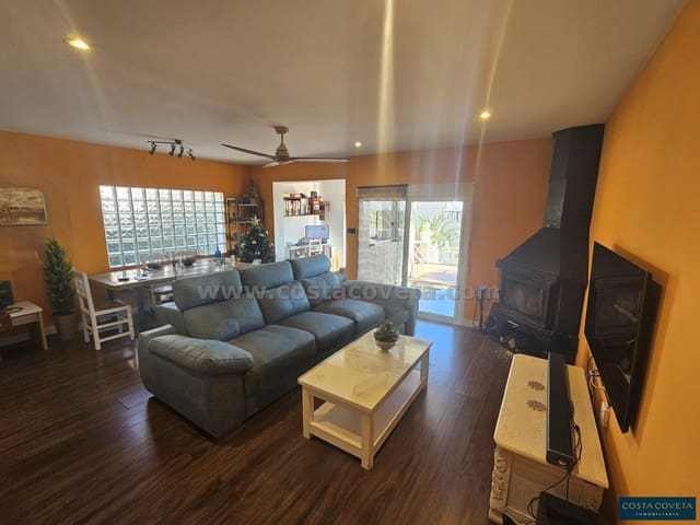 3 soverom Villa til salgs i Coveta Fuma, El Campello med svømmebasseng - € 475 000 (Ref: 9462622)