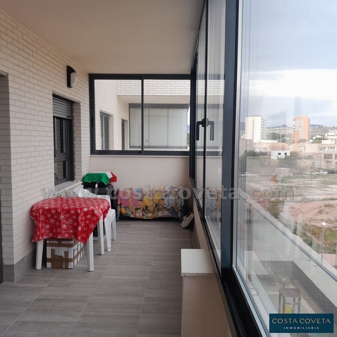 3 quarto Apartamento para venda em El Campello com piscina garagem - 455 000 € (Ref: 9581491)