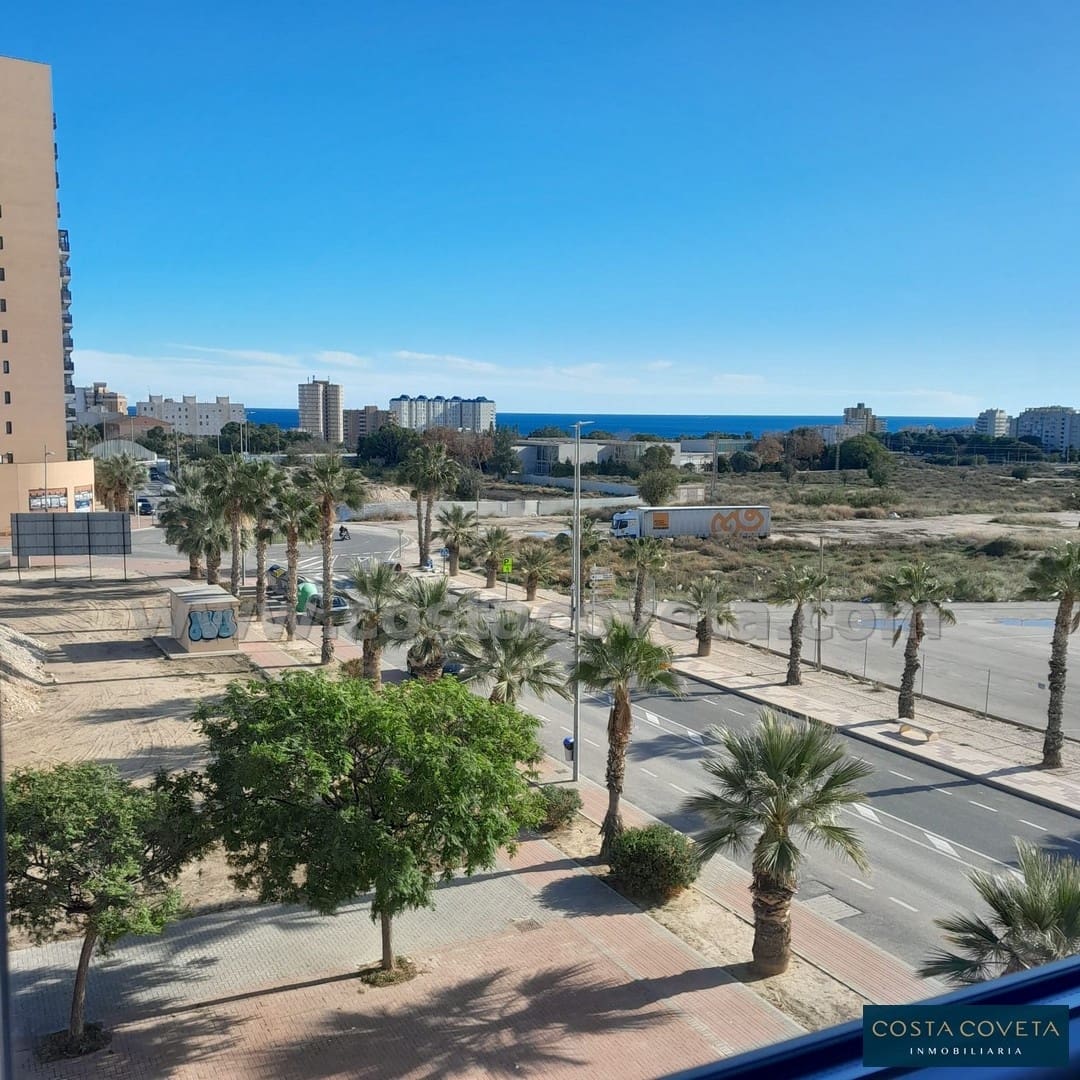 3 quarto Apartamento para venda em El Campello com piscina garagem - 455 000 € (Ref: 9581491)