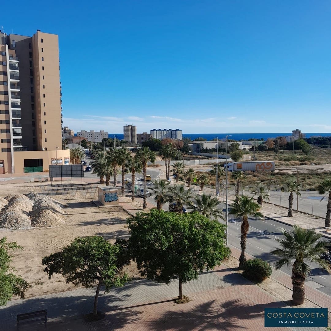 3 quarto Apartamento para venda em El Campello com piscina garagem - 455 000 € (Ref: 9581491)