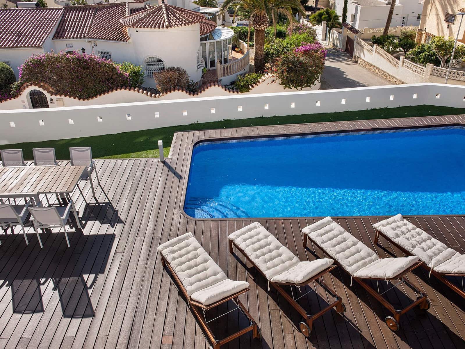 5 bedroom Villa for sale in Calpe / Calp with pool garage - € 1,490,000 (Ref: 10030642)