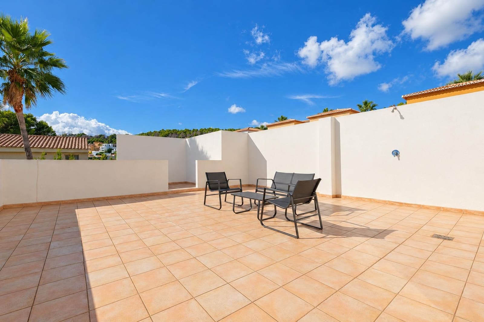 5 soverom Villa til salgs i Calpe / Calp med svømmebasseng garasje - € 1 295 000 (Ref: 10030642)