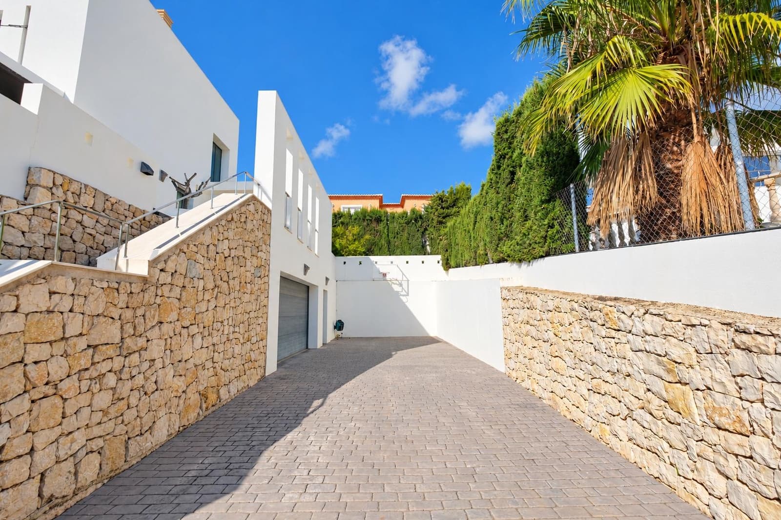 5 soverom Villa til salgs i Calpe / Calp med svømmebasseng garasje - € 1 295 000 (Ref: 10030642)