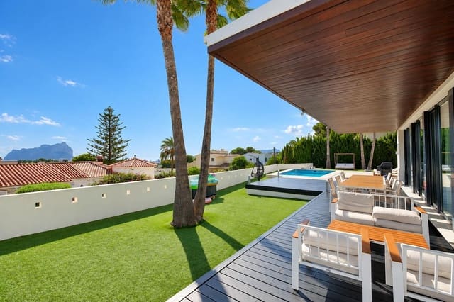 5 sypialnia Willa na sprzedaż w Calpe / Calp z basenem garażem - 1 295 000 € (Ref: 10030642)
