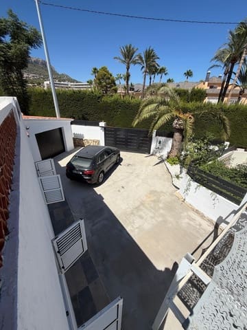 3 makuuhuone Huvila myytävänä paikassa Gargasindi, Calpe / Calp mukana uima-altaan 
autotalli - 659 000 € (Ref: 10037499)