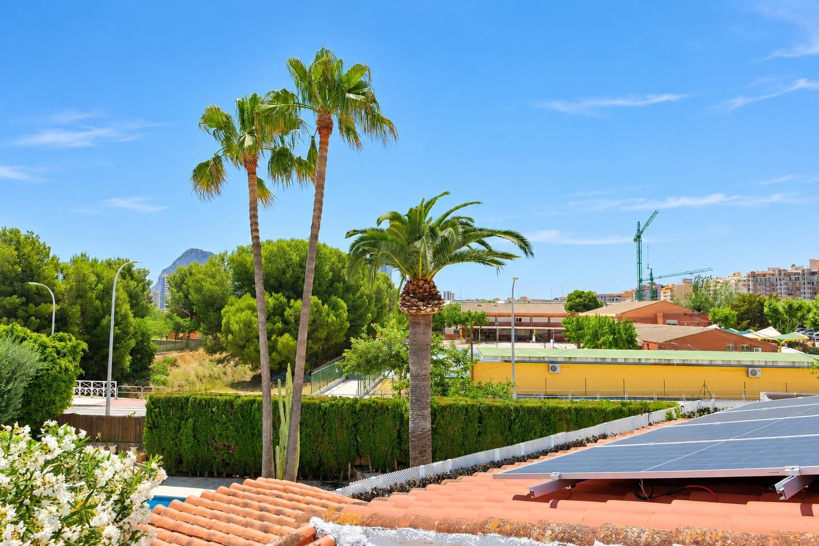 3 bedroom Villa for sale in Calpe / Calp with pool garage - € 639,000 (Ref: 10037499)