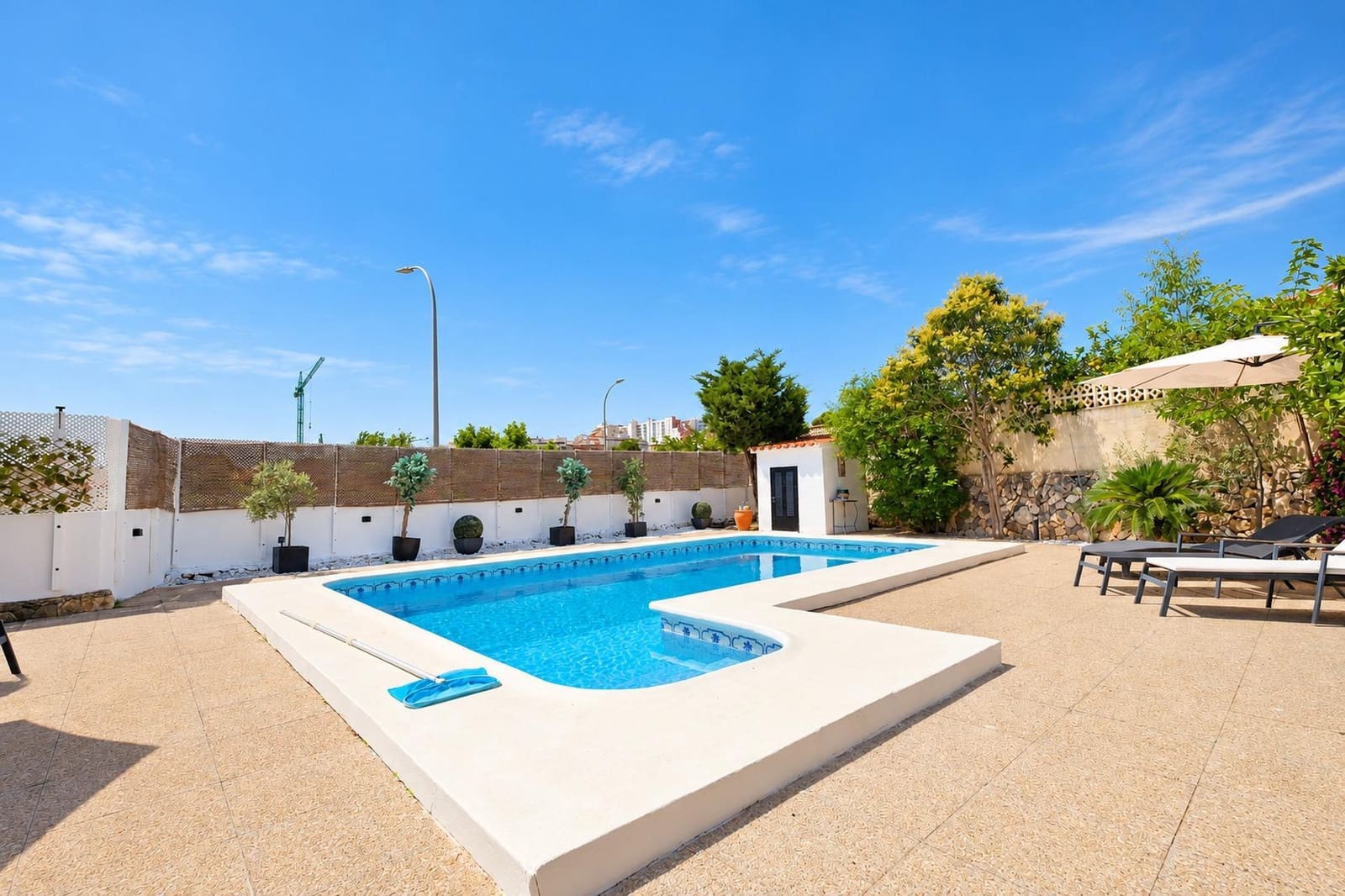 3 bedroom Villa for sale in Calpe / Calp with pool garage - € 639,000 (Ref: 10037499)