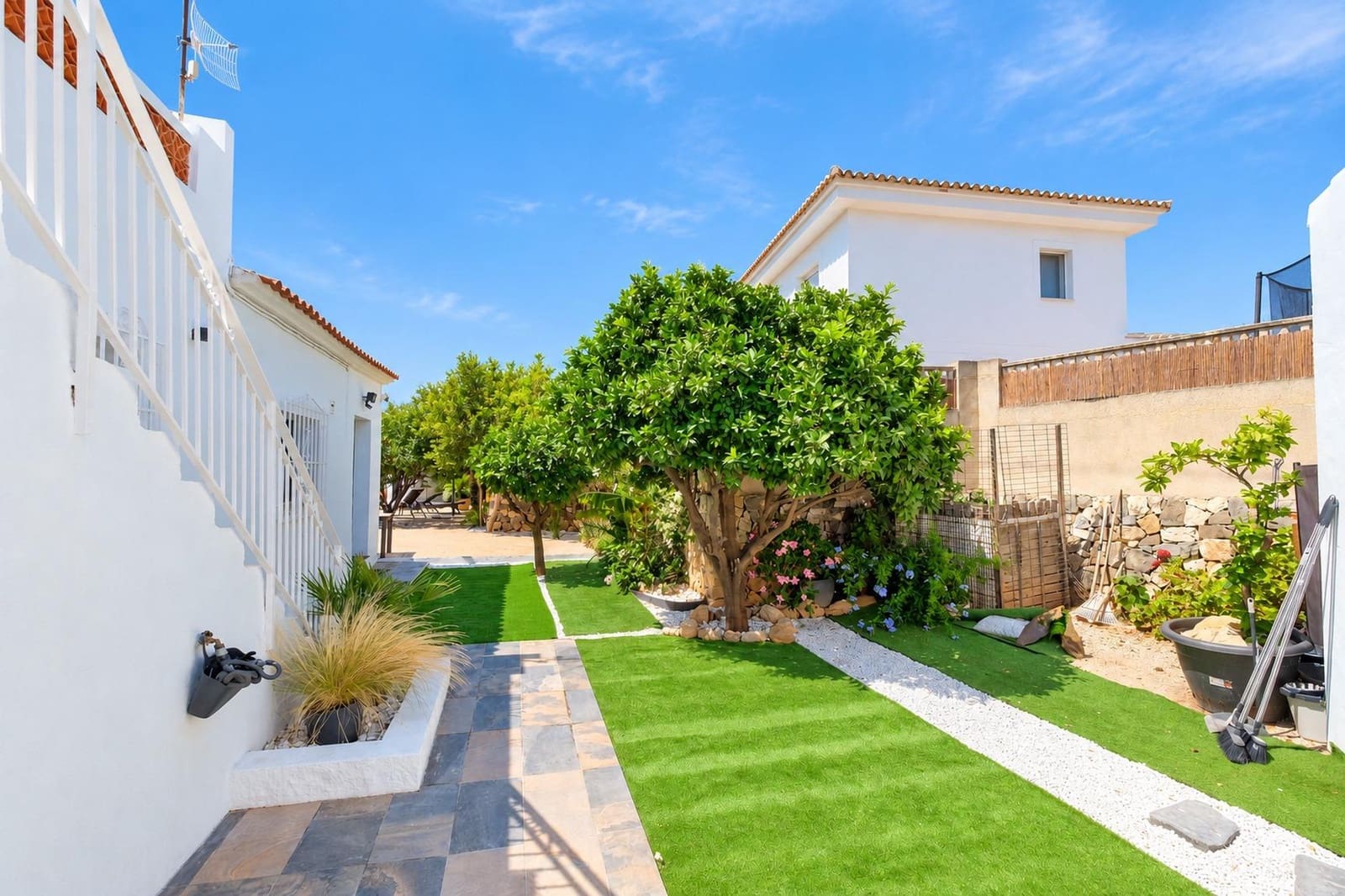 3 bedroom Villa for sale in Calpe / Calp with pool garage - € 639,000 (Ref: 10037499)