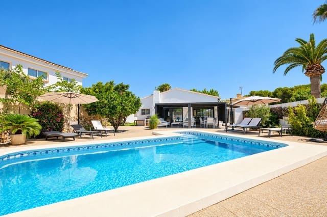 3 soverom Villa til salgs i Gargasindi, Calpe / Calp med svømmebasseng garasje - € 639 000 (Ref: 10037499)