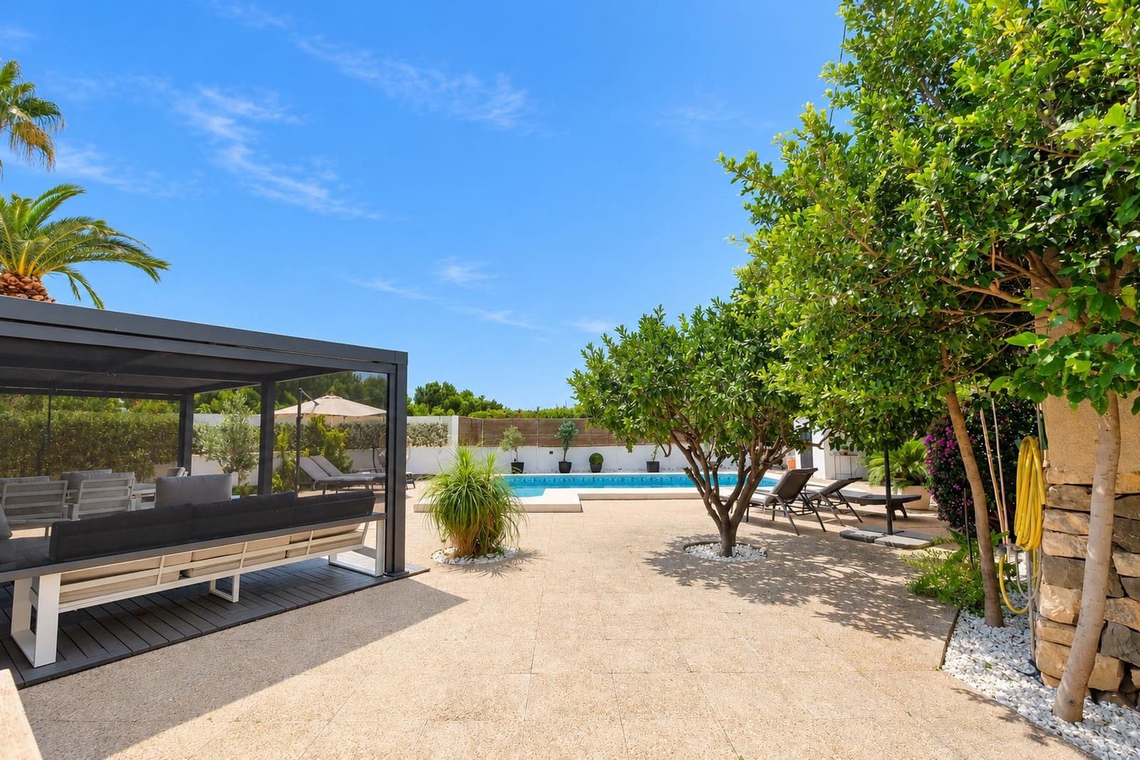 3 bedroom Villa for sale in Calpe / Calp with pool garage - € 639,000 (Ref: 10037499)