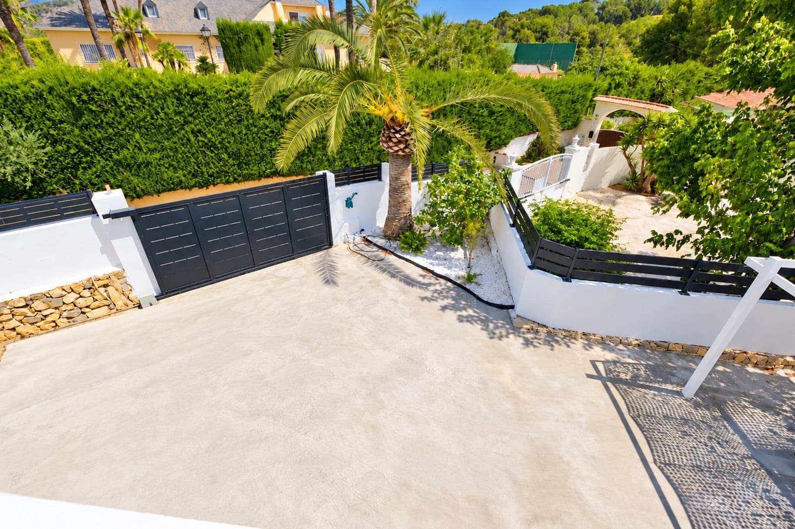 3 bedroom Villa for sale in Calpe / Calp with pool garage - € 639,000 (Ref: 10037499)