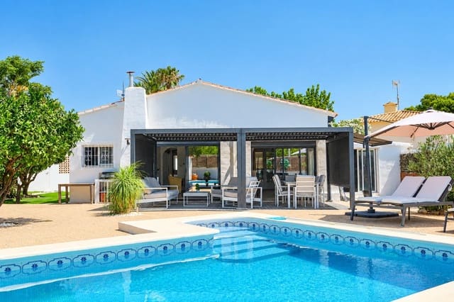 3 soverom Villa til salgs i Gargasindi, Calpe / Calp med svømmebasseng garasje - € 639 000 (Ref: 10037499)