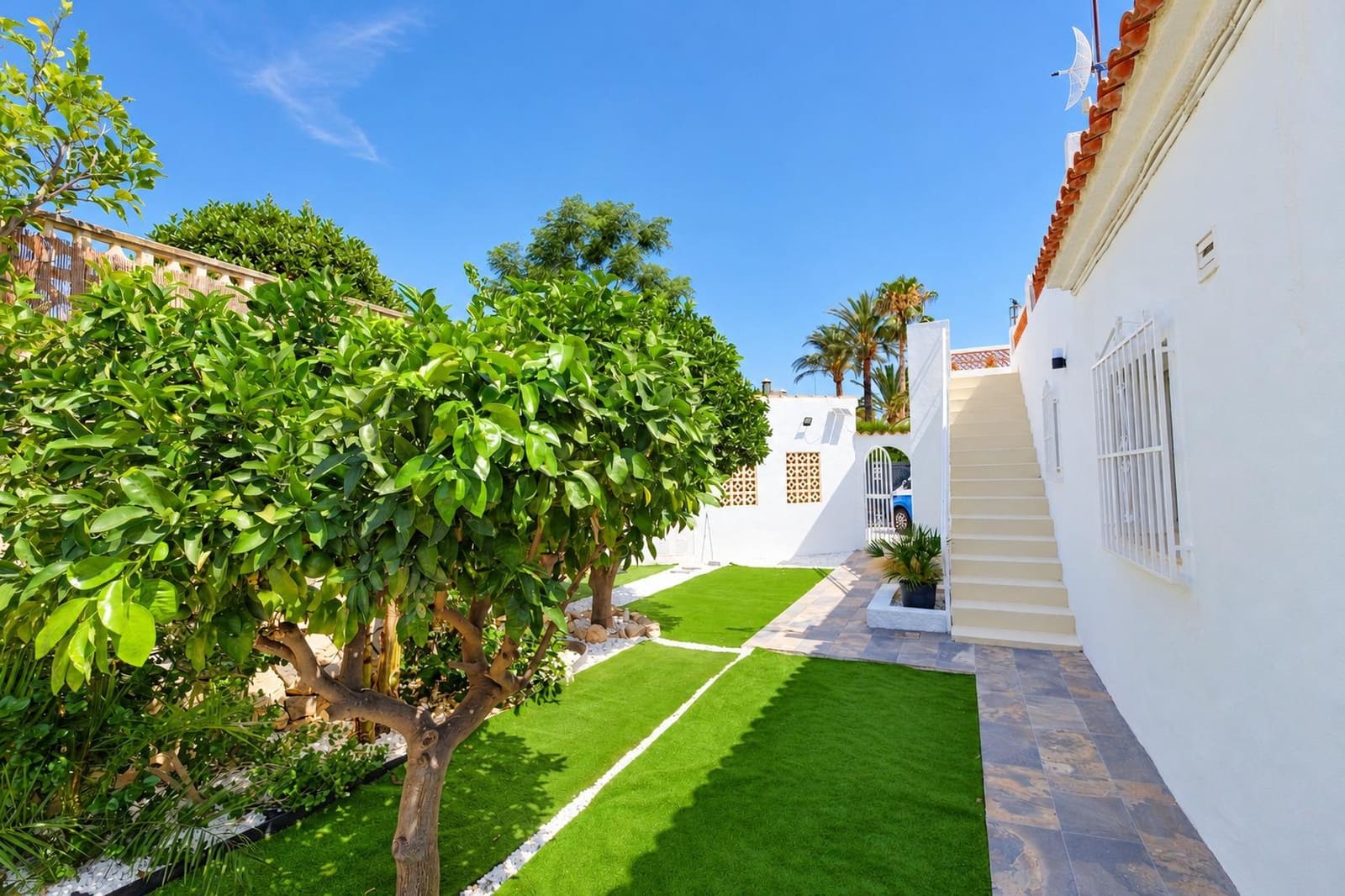 3 bedroom Villa for sale in Calpe / Calp with pool garage - € 639,000 (Ref: 10037499)