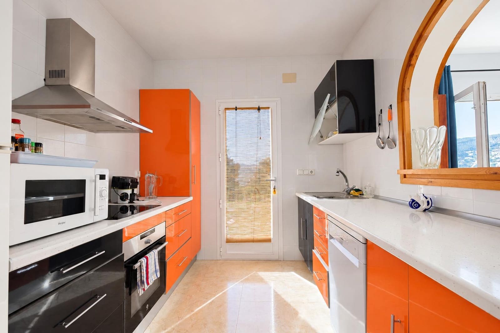 4 bedroom Villa for sale in Calpe / Calp with pool garage - € 710,000 (Ref: 10150390)