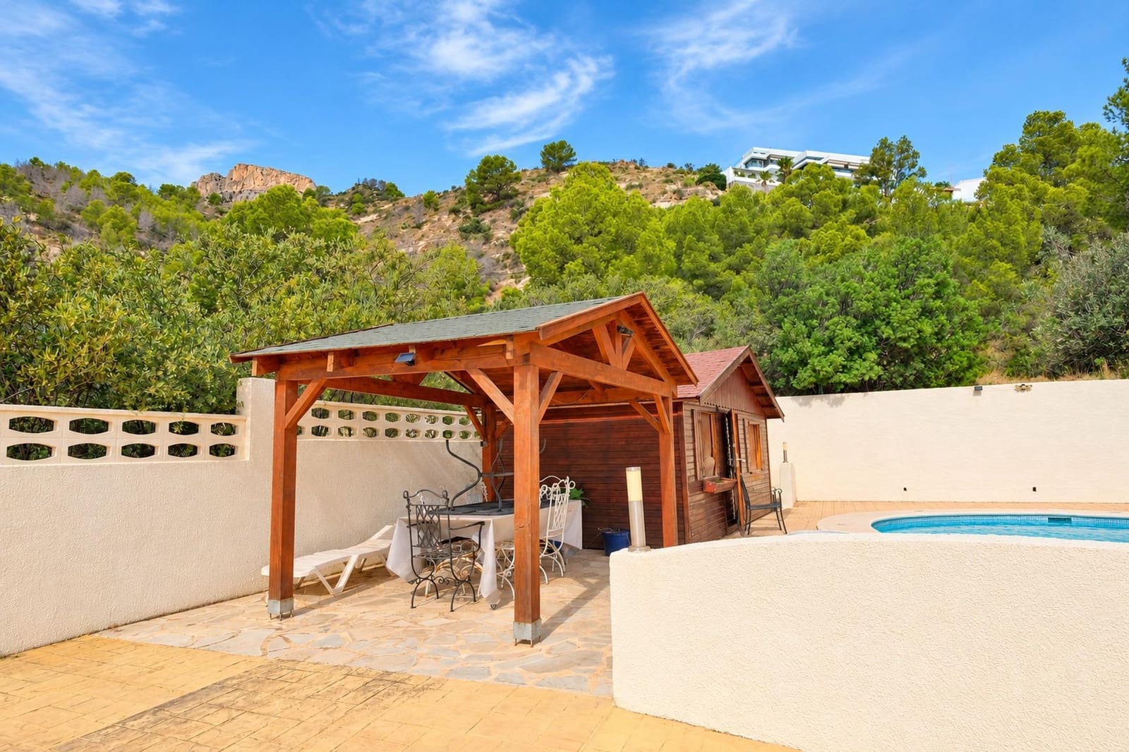 4 bedroom Villa for sale in Calpe / Calp with pool garage - € 710,000 (Ref: 10150390)