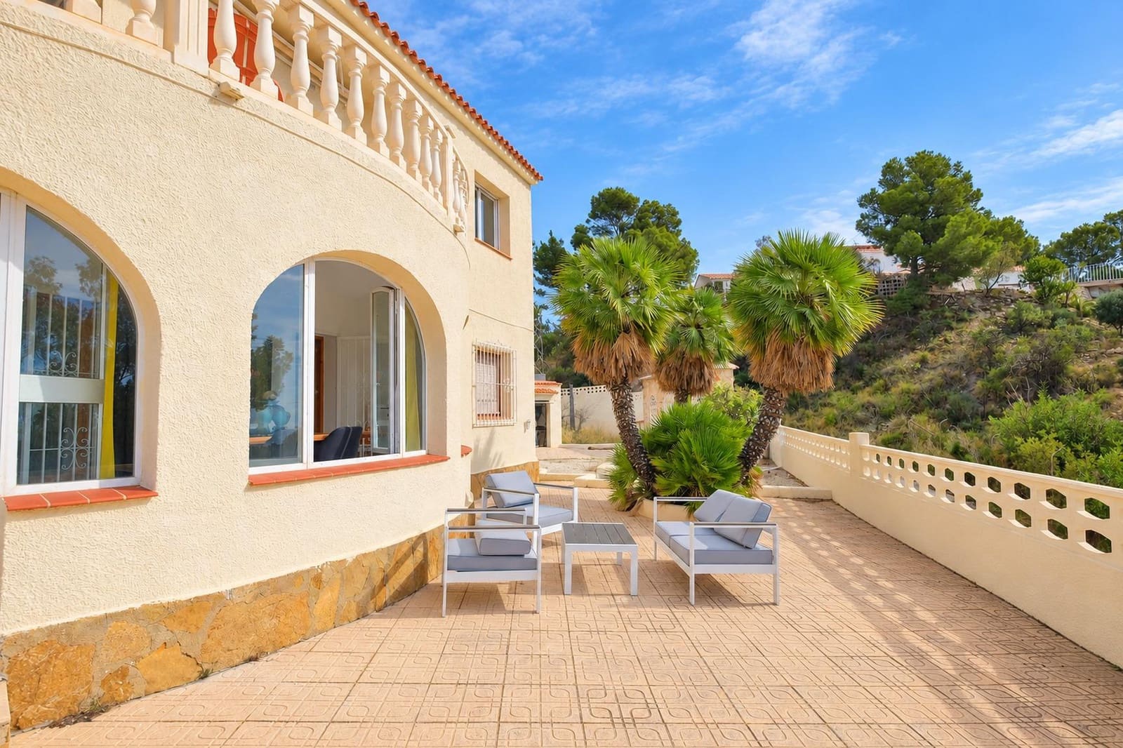 4 bedroom Villa for sale in Calpe / Calp with pool garage - € 710,000 (Ref: 10150390)