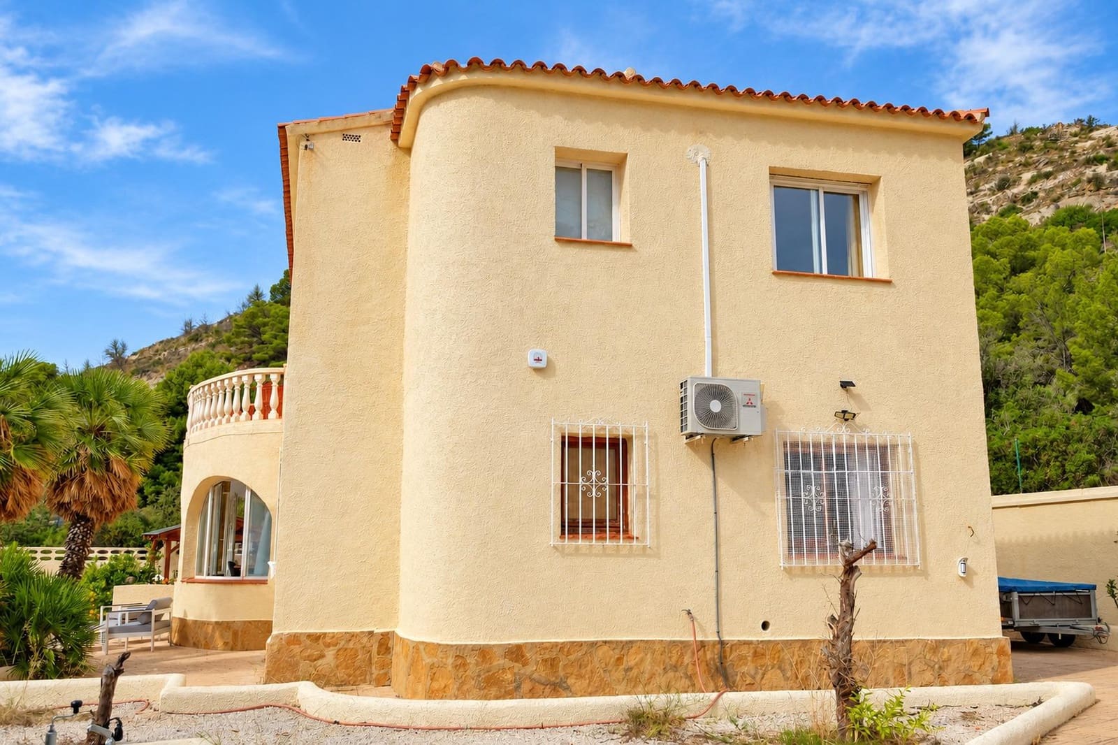 4 bedroom Villa for sale in Calpe / Calp with pool garage - € 710,000 (Ref: 10150390)