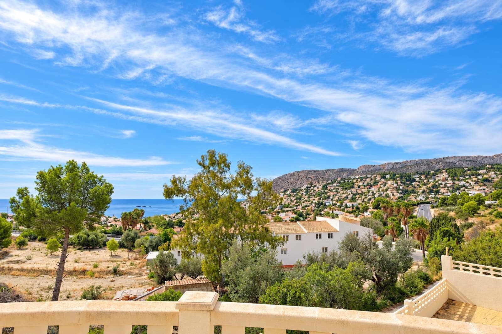 4 bedroom Villa for sale in Calpe / Calp with pool garage - € 710,000 (Ref: 10150390)