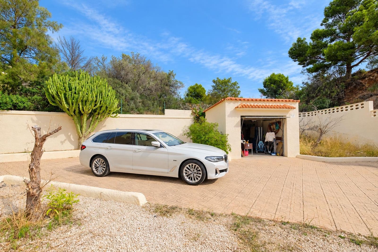 4 bedroom Villa for sale in Calpe / Calp with pool garage - € 710,000 (Ref: 10150390)
