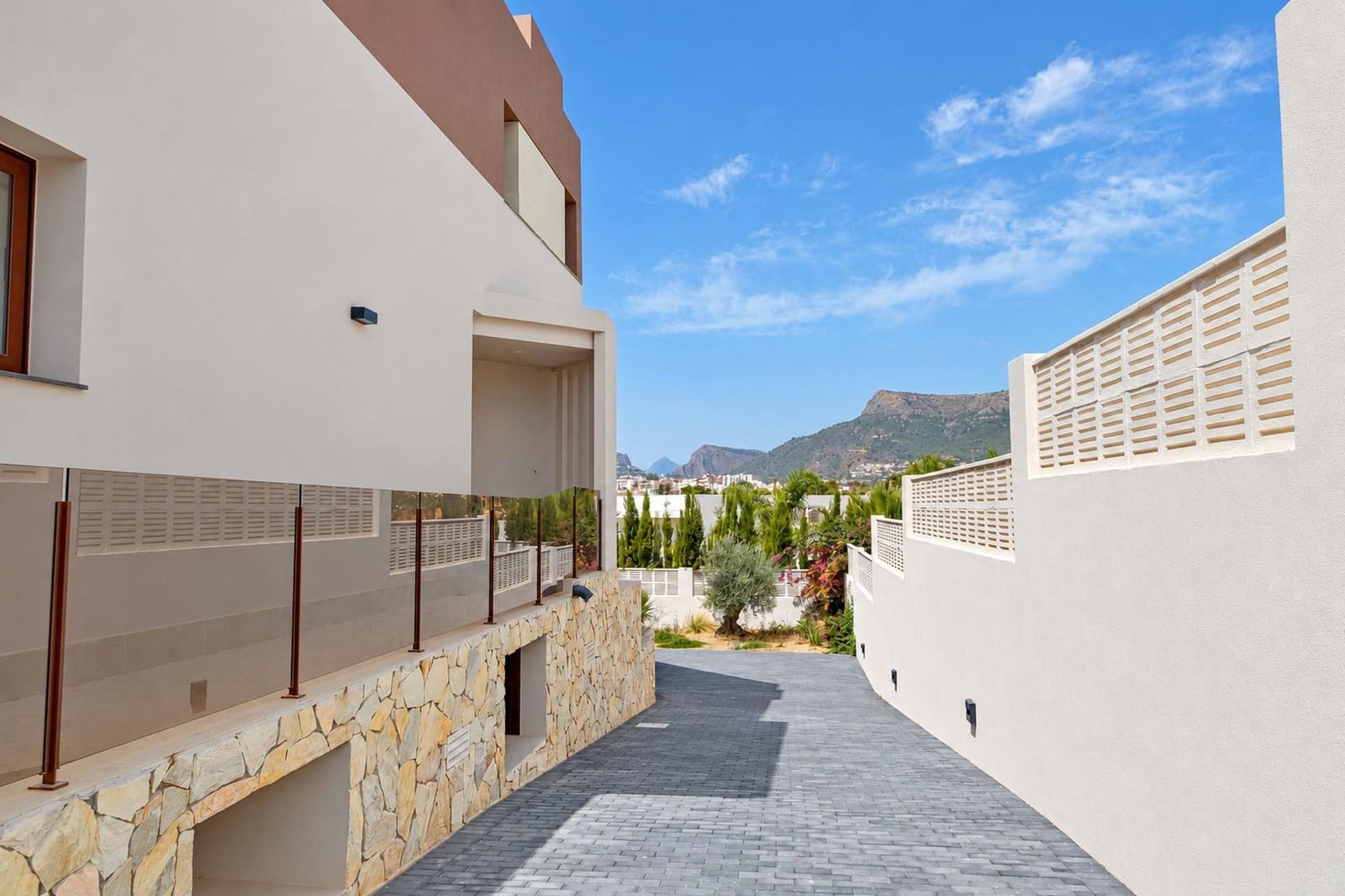 6 chambre Villa/Maison à vendre à Calpe / Calp avec piscine garage - 1 625 000 € (Ref: 10155336)